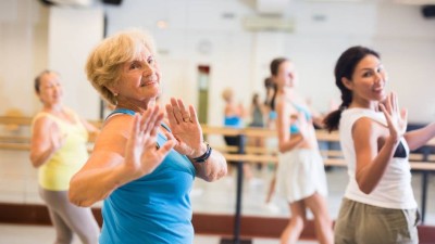 article-dance-exercise-seniors.jpg
